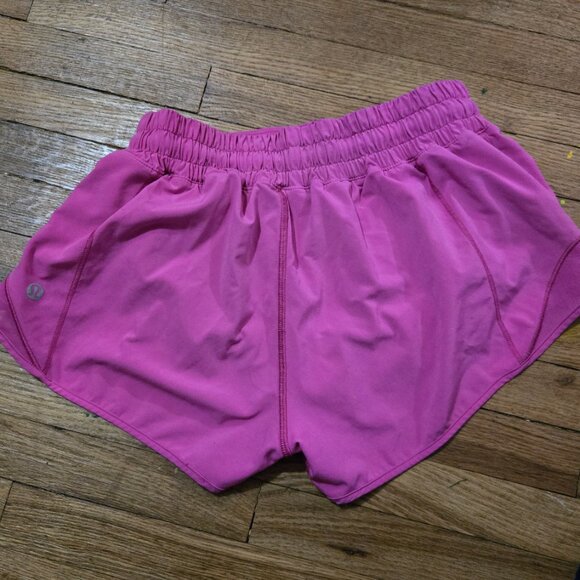 Lululemon hotty hot shorts - Picture 2 of 5